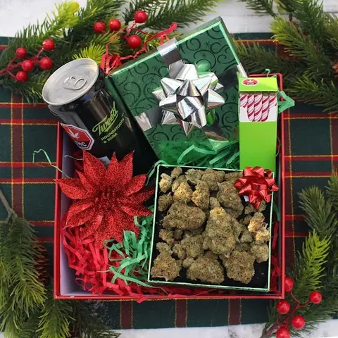 High Holidays: A Festive Guide to Celebrating with Cannabis Cheer!